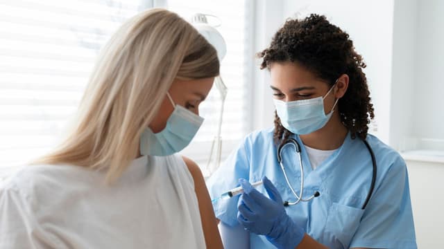 Vai trò của vắc-xin: Ý nghĩa sống còn đối với cộng đồng