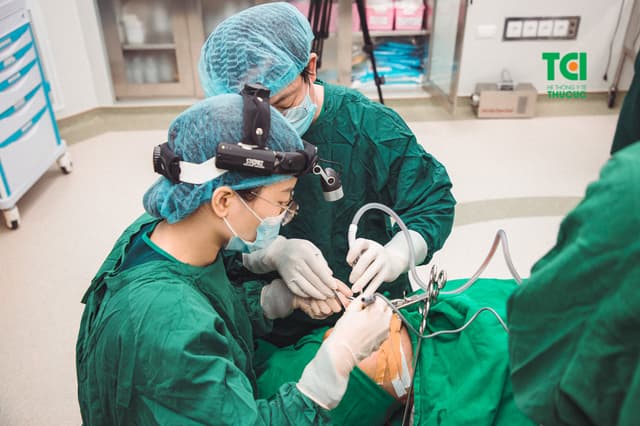 Cắt amidan bằng dao Plasma