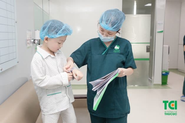 “Bệnh nhân cần, chúng tôi có mặt” - đó là điều mà đội ngũ điều dưỡng tại Thu Cúc luôn tâm niệm khi phục vụ bệnh nhân