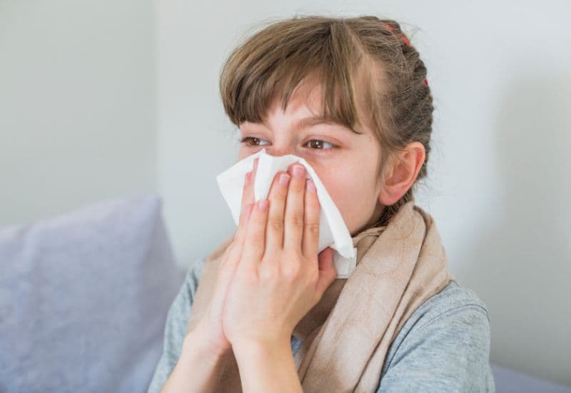 Dấu hiệu nhận biết trẻ bị cảm lạnh