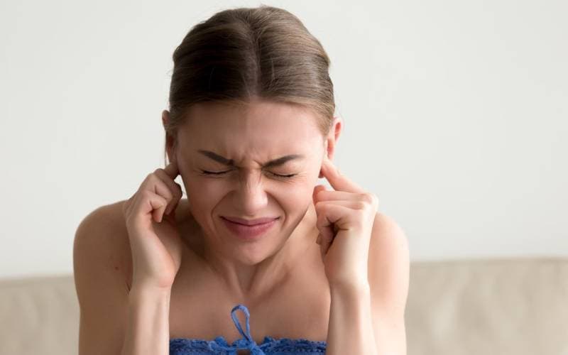 Bị ù tai lâu ngày