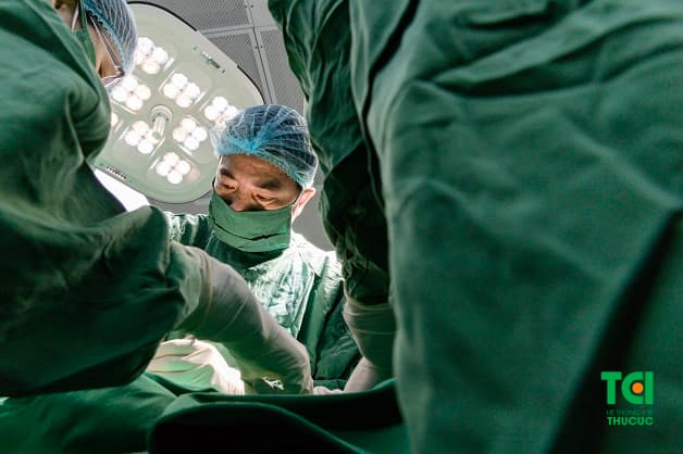 Bóc tách u thành âm đạo an toàn và hiệu quả tại Thu Cúc