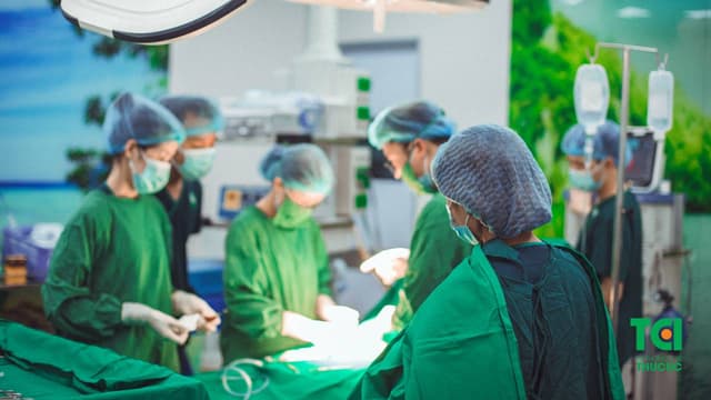 Chích áp xe &#8211; bóc nang tuyến Bartholin tại Thu Cúc TCI