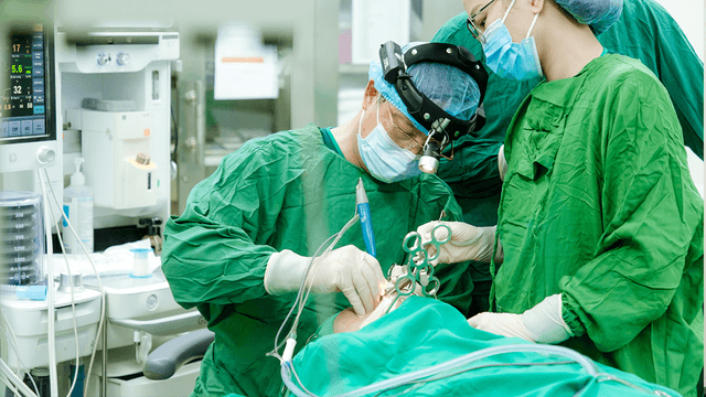 Cắt Amidan, nạo VA bằng phương pháp Coblator