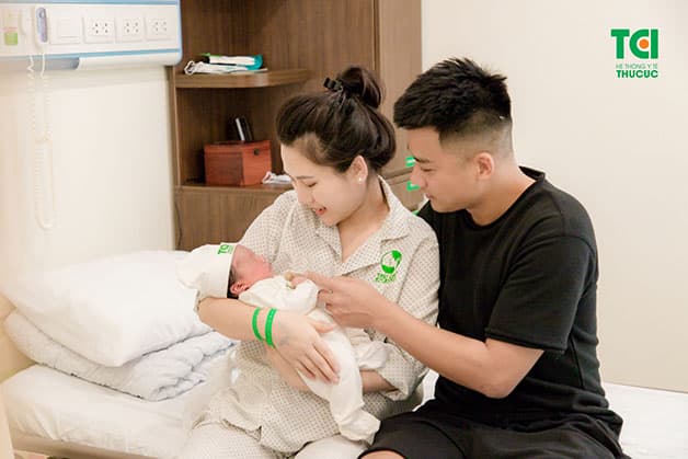 Đẻ mổ bao lâu hết sản dịch? Thời gian thường từ 2 đến 6 tuần sau sinh