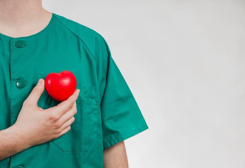 Giải đáp chi tiết thắc mắc: Đông trùng hạ thảo có tác dụng gì?