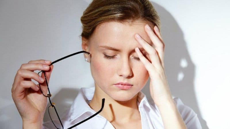 Thiếu vitamin B12 gây giảm thị lực