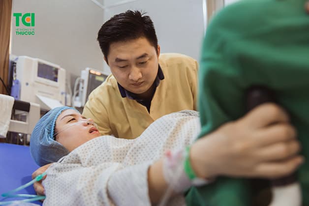 Vượt cạn và luôn có người nhà cạnh bên là mong muốn của rất nhiều mẹ bầu