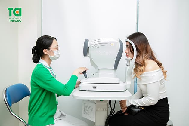 Quầy kính mắt TCI