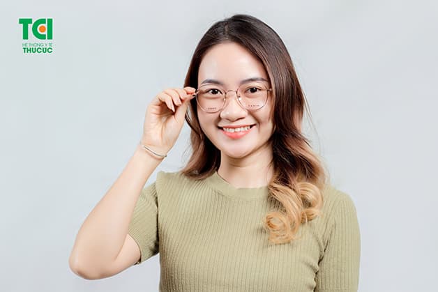 Quầy kính mắt TCI