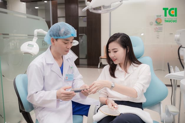 Tẩy trắng răng từ lâu đã trở thành phương pháp làm đẹp phổ biến, giúp hàm răng trở nên trắng sáng hơn rất nhiều.