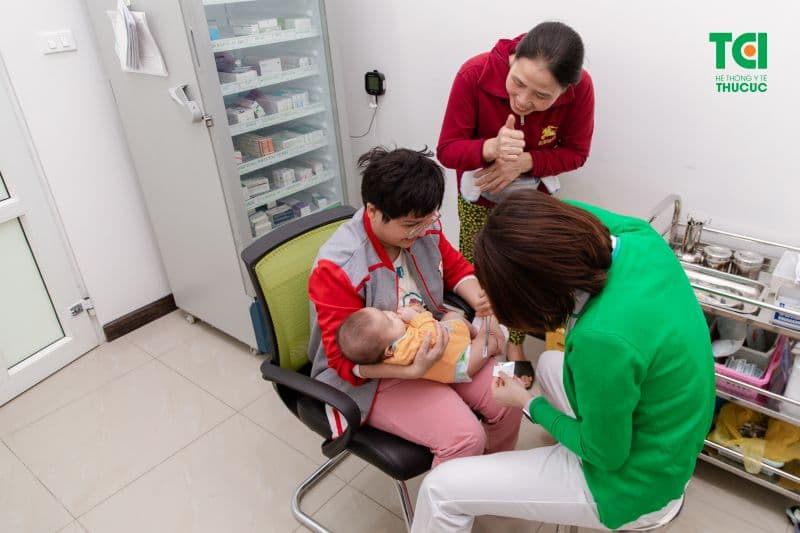 Lịch tiêm dịch vụ hay quốc gia về cơ bản khá tương đồng.