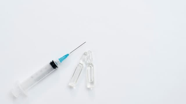 Tiêm vắc-xin mấy mũi: Tất tần tật những điều bạn cần biết