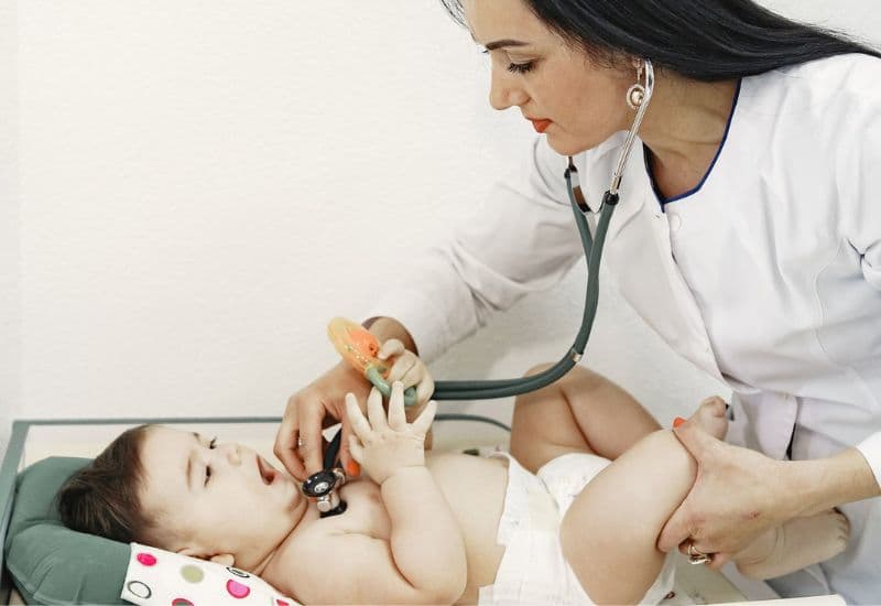 Trẻ 3 tháng mới tiêm mũi 5 trong 1: An toàn và hiệu quả của vắc-xin có suy giảm?