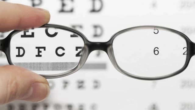 Tròng kính 6 độ – Những điều bạn nên biết