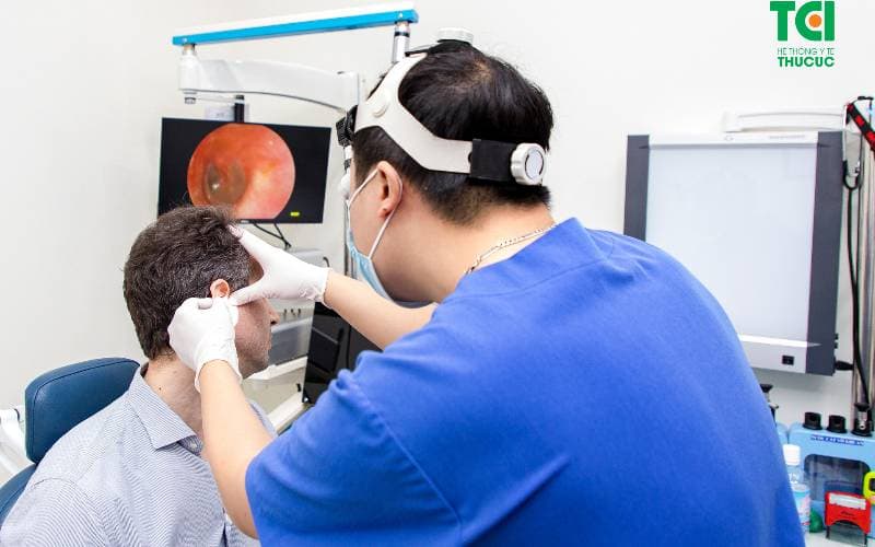 Cách điều trị Viêm tai ngoài