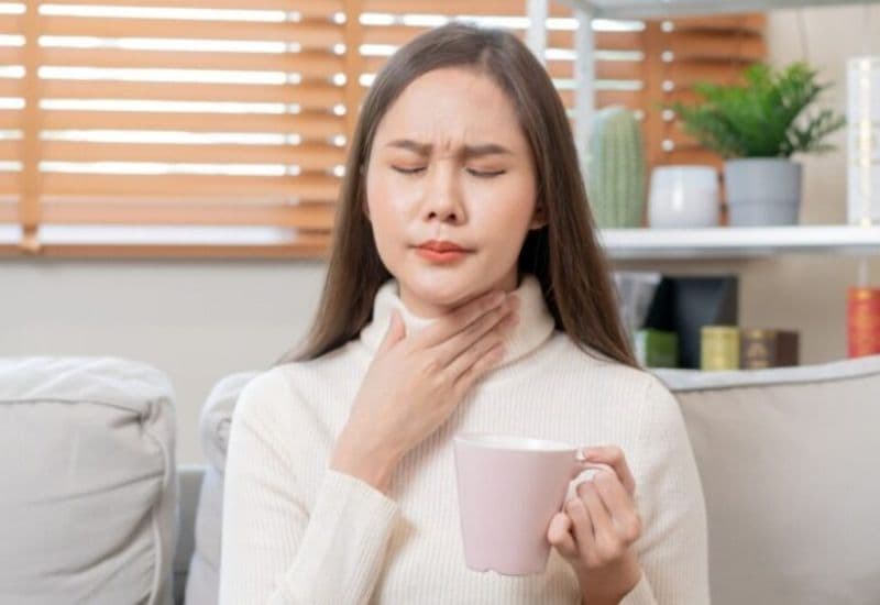 Vướng họng khó nuốt