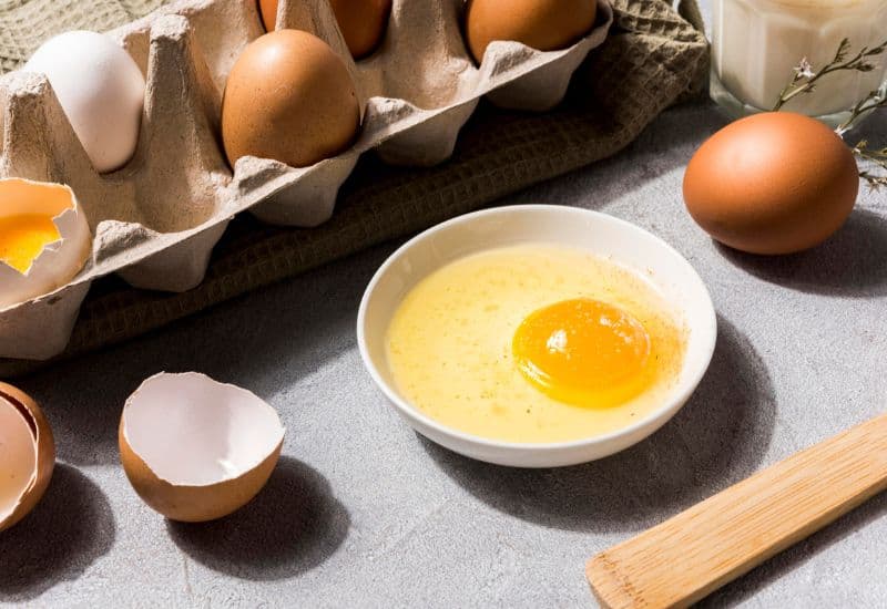 Trứng, đặc biệt là trứng gà, được coi là một nguồn thực phẩm giàu dinh dưỡng.