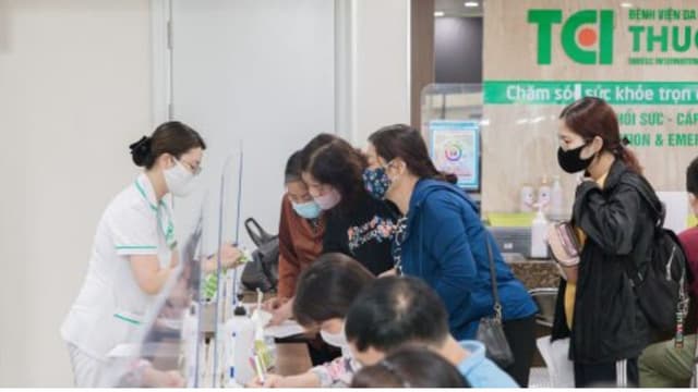 Quyết định về việc điều chỉnh nội dung giấy phép hoạt động khám bệnh, chữa bệnh và phê duyệt danh mục chuyên môn kỹ thuật đối với BV ĐKQT Thu Cúc