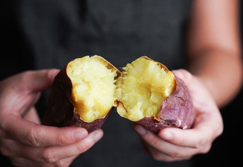 Ăn khoai lang bị ợ chua