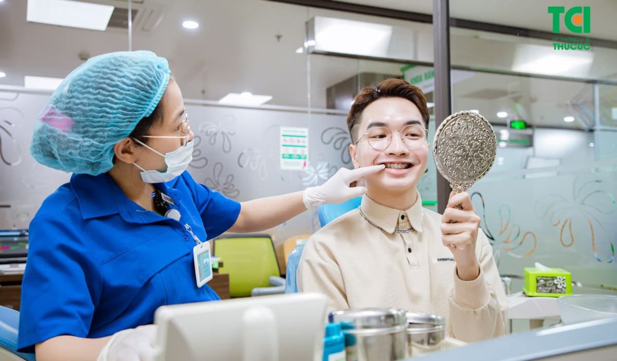 Cách chăm sóc răng miệng khi niềng răng: Những điều cần biết