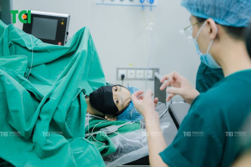 Người bệnh không cần đợi đến khi trĩ nặng lên mới đi mổ mà có thể xử lý nhẹ nhàng ngay ở độ 2, độ 3