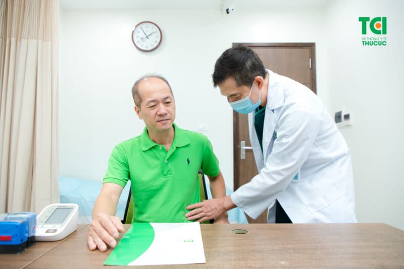 Chẩn đoán thận ứ nước gây đau lưng, tiểu buốt như thế nào?