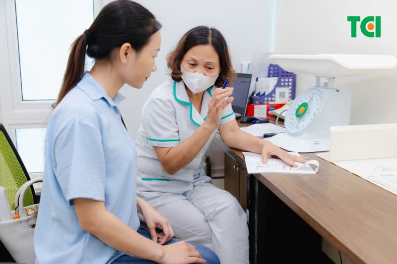 Tham khảo ý kiến của chuyên gia nếu muốn dùng rau diếp cá để tăng cường tiêu hóa.