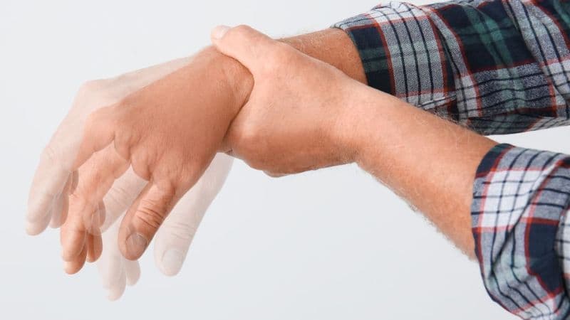 Dấu hiệu bệnh Parkinson thường gặp