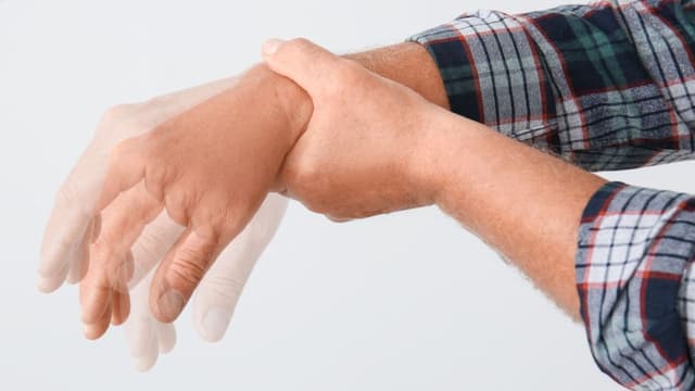 Nhận diện dấu hiệu bệnh Parkinson từ sớm để kiểm soát hiệu quả