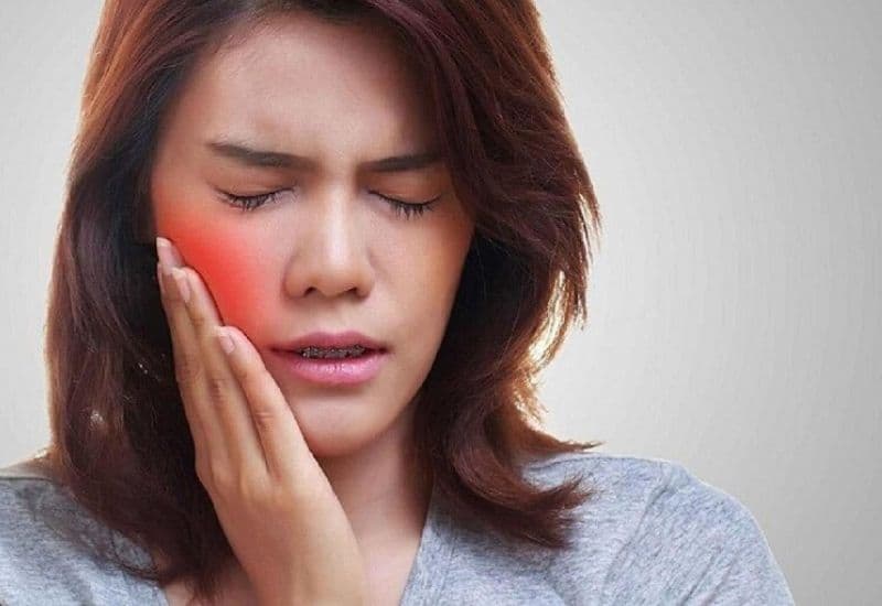 Chế độ ăn uống đầy đủ dinh dưỡng đóng vai trò quan trọng trong quá trình hồi phục sau khi nhổ răng khôn.