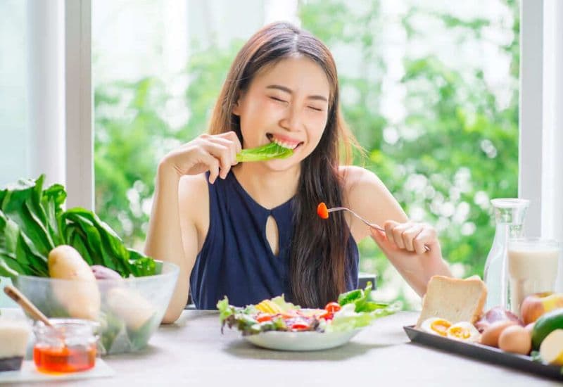 Bổ sung vitamin C sau khi nhổ răng giúp đẩy nhanh quá trình hồi phục.