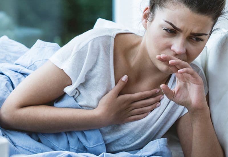 Ợ chua gây viêm họng