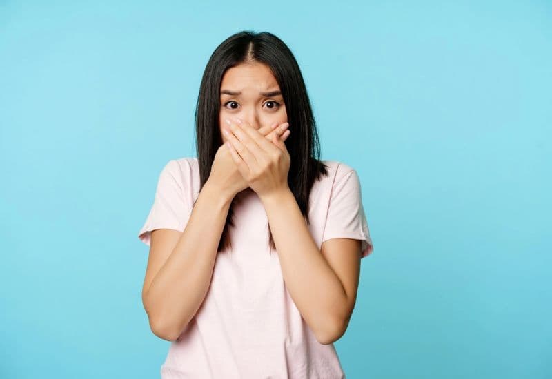 Ợ hơi chua miệng