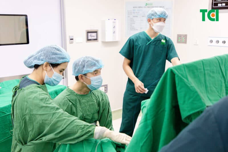 Rút ống thông niệu quản/ sonde JJ có đau không?