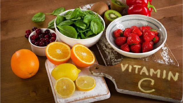 Tác dụng của Vitamin C và cách bổ sung phù hợp