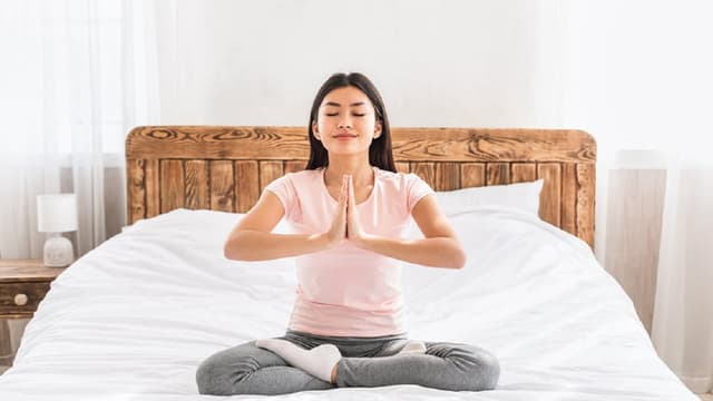 Thiền trước khi ngủ: Tác dụng và lưu ý