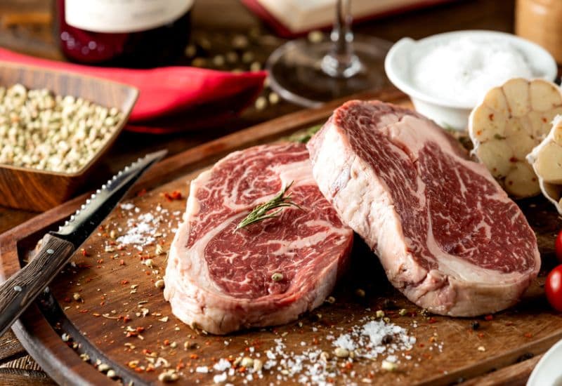 Giải đáp chi tiết thắc mắc: Thịt bò bao nhiêu calo?