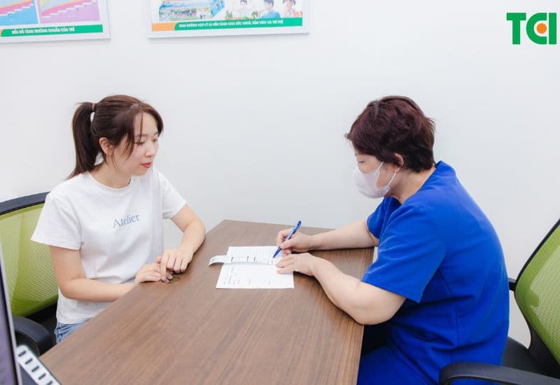 Để bổ sung thức ăn giàu kẽm đúng cách và hiệu quả, hãy tìm đến sự tư vấn của chuyên gia dinh dưỡng.