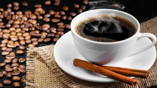 Chuyên gia đưa lời khuyên uống cafe có tốt không