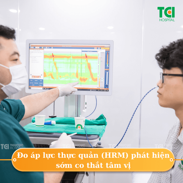 Nuốt nước bọt thấy nghẹn: Nguyên nhân và cách xử trí