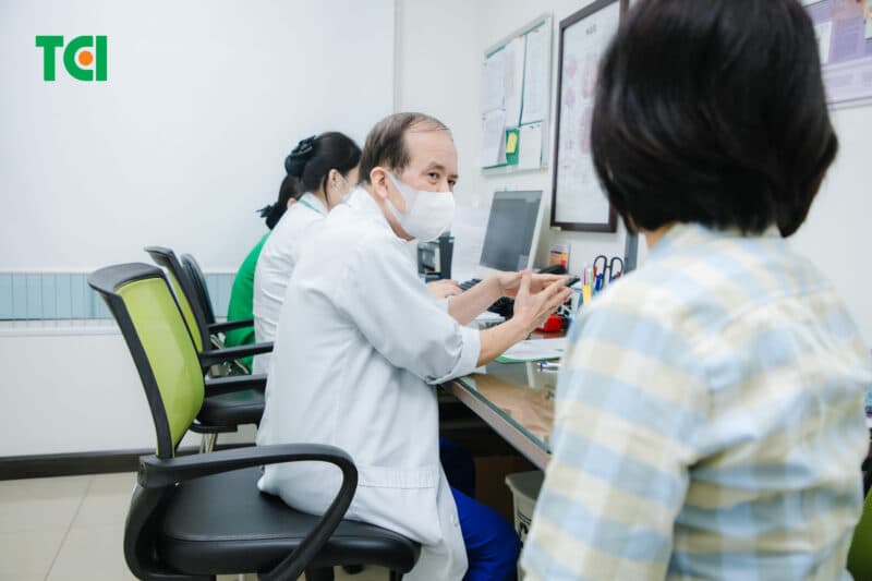 Yoga là một trong những môn thể dục thường được bác sĩ khuyến khích.