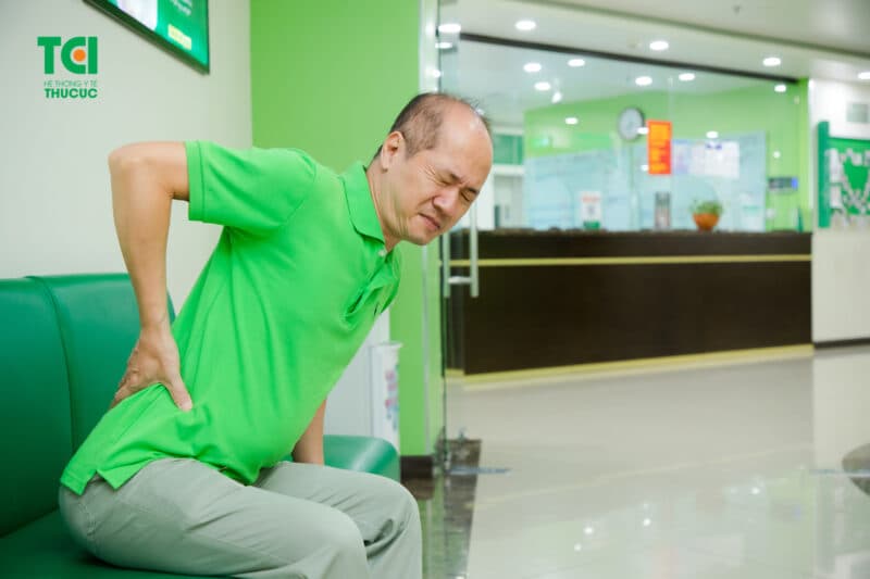 Phân biệt biểu hiện của thận ứ nước với sỏi thận