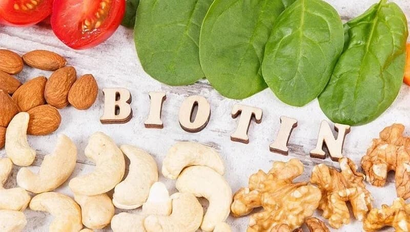 Biotin là một dưỡng chất quan trọng nằm trong nhóm vitamin B.