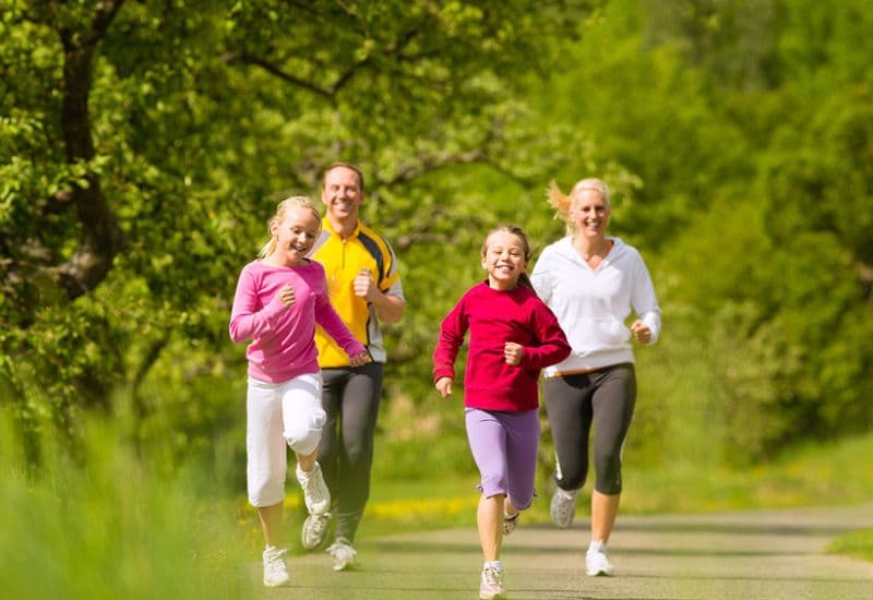 Tối ưu sức khỏe bằng cách phối hợp chất béo lành mạnh với thói quen sống tốt.