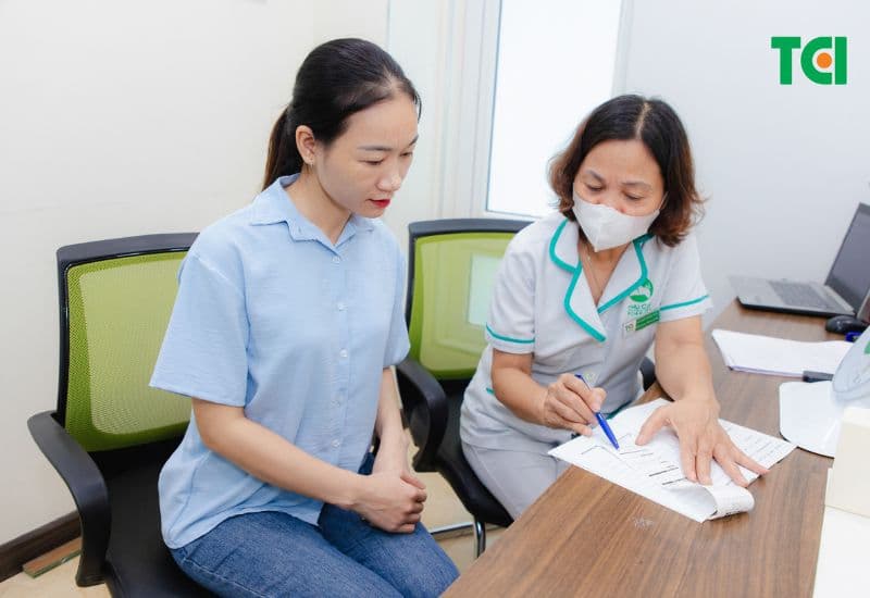 Những người mắc bệnh nền nên tham khảo ý kiến chuyên gia về dinh dưỡng trong chuối để sử dụng một cách hiệu quả nhất. 