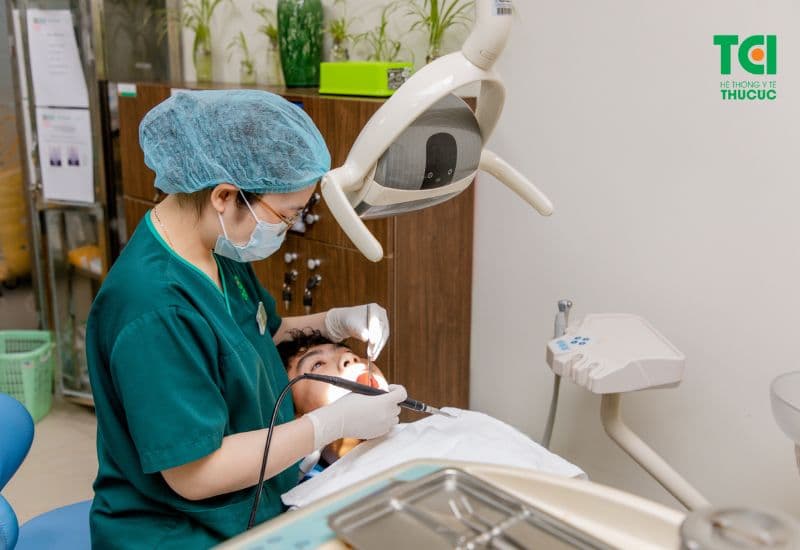 Khắc phục sâu răng hiệu quả bắt đầu từ việc khám răng định kỳ đúng lịch.