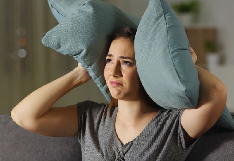 Nguyên nhân khiến chúng ta khó tập trung khi ngồi thiền