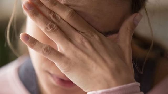 Nhức đầu viêm xoang – Cơ chế, nguyên nhân và cách điều trị