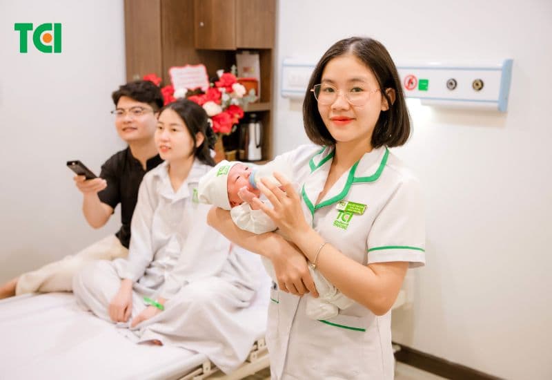 Các mẹ hiện đại có thể lựa chọn các dịch vụ ở cữ chuyên nghiệp.